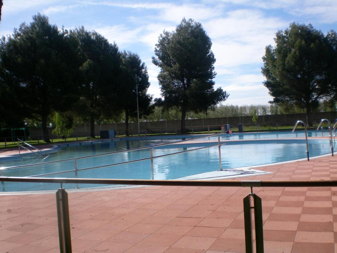 Pina de Ebro Alojamiento Los Valles酒店 外观 照片